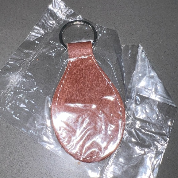 Leather key chains - Picture 3 of 10